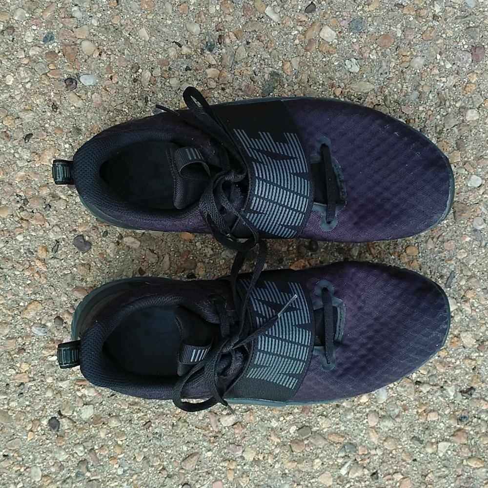 Nike renew black athletic sneakers running shoes women's 7.5 - Picture 3 of 10